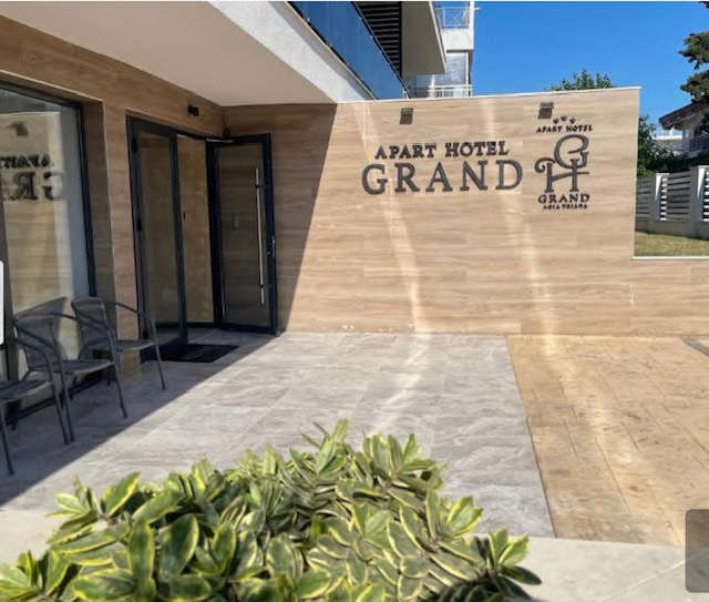 ApartHotel Grand - Agia Triada